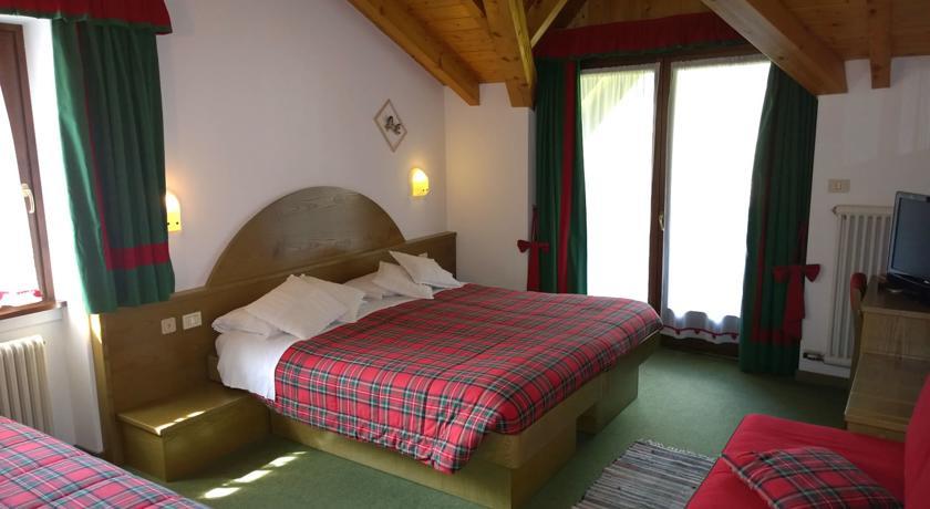 La Felce Bed & Breakfast Carisolo Ruang foto
