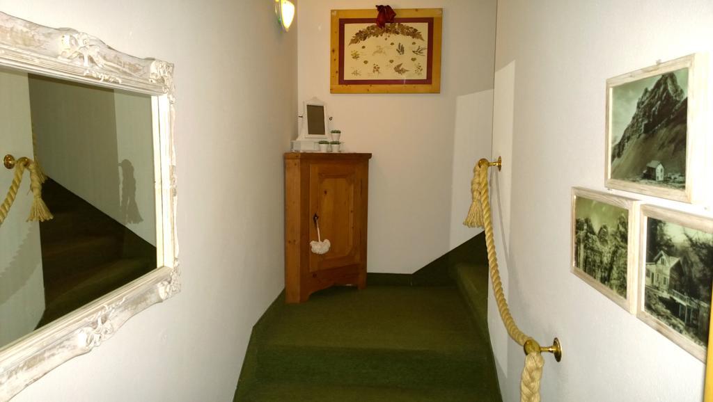 La Felce Bed & Breakfast Carisolo Bagian luar foto