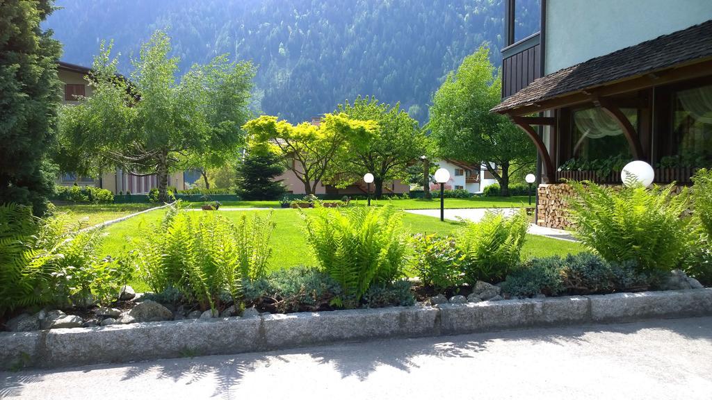 La Felce Bed & Breakfast Carisolo Bagian luar foto
