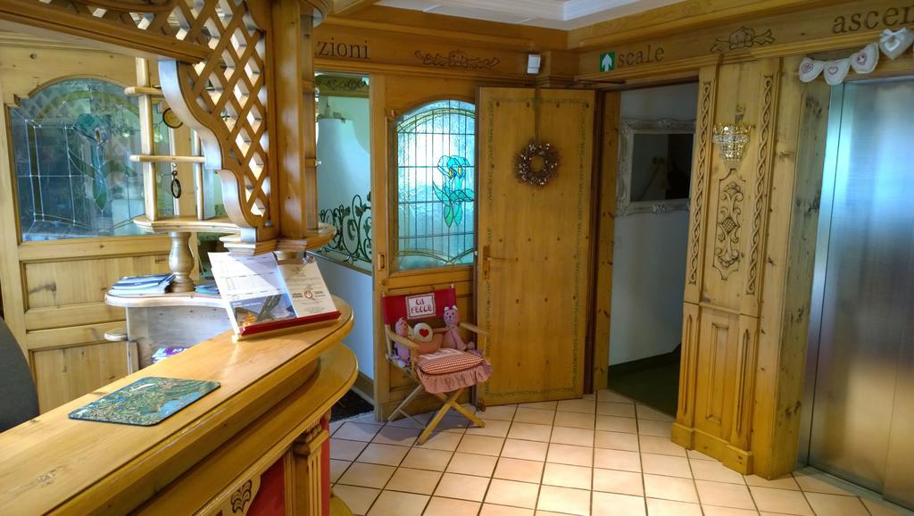 La Felce Bed & Breakfast Carisolo Bagian luar foto